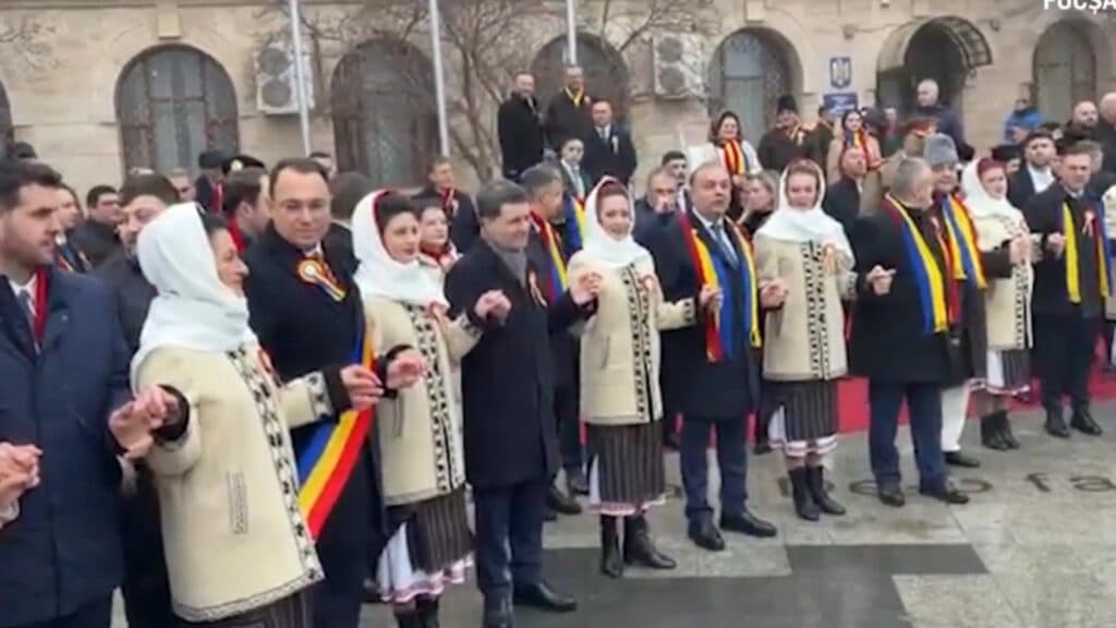 Dezamăgire pe parcursul Zilei Unirii Principatelor Române. Nicușor Dan, contestat cu vehemență la Iași și Focșani