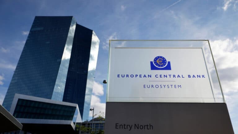 Estul Europei are șansa să ajungă pe culmile Băncii Centrale Europene, grație integrării Bulgariei în zona euro