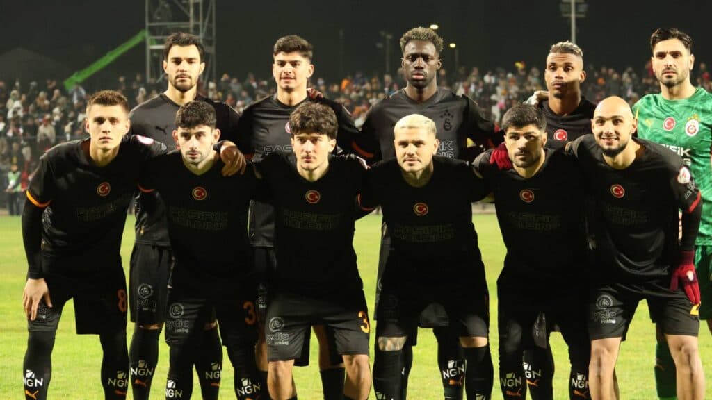 Galatasaray își întărește echipa cu staruri de la Real, PSG și Manchester United!
