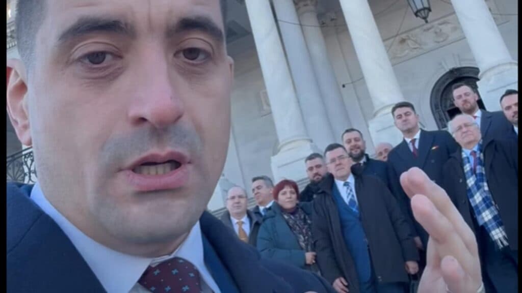 George Simion transmite un mesaj puternic de la Capitoliu: „România merită să fie la masă, nu pe meniu.”