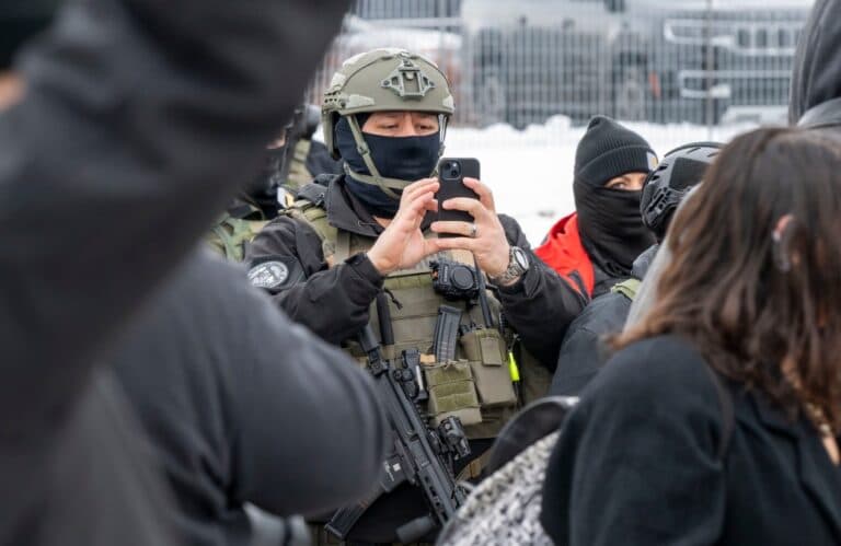 Tehnologia din spatele intensificării deportărilor de către ICE