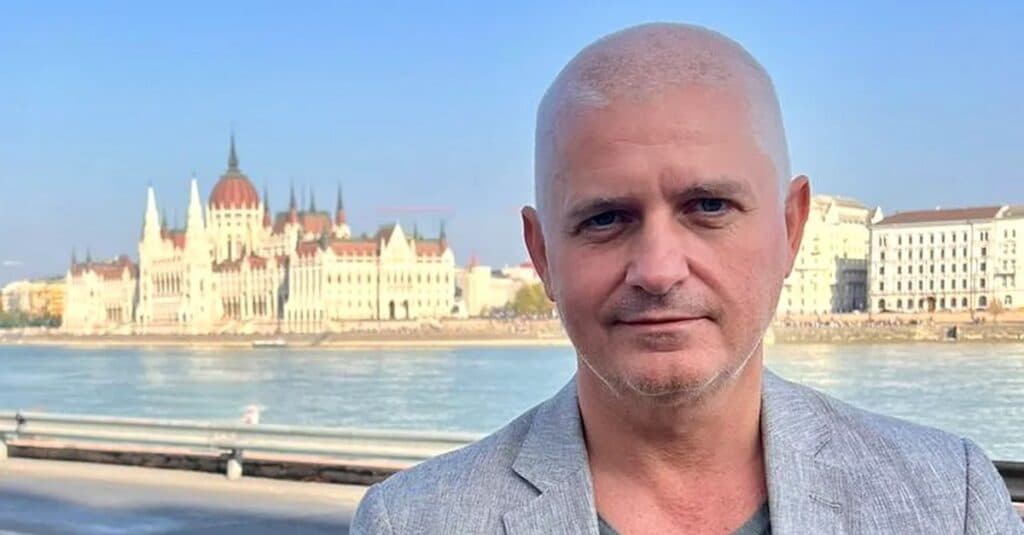 Descoperă transformarea impresionantă a vilei lui Virgil Ianțu: un cămin renovat cu stil și mândrie