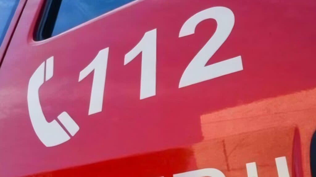 Flăcări într-un tren aglomerat, cu 200 de călători, în apropierea Vasluiului, joi dimineața