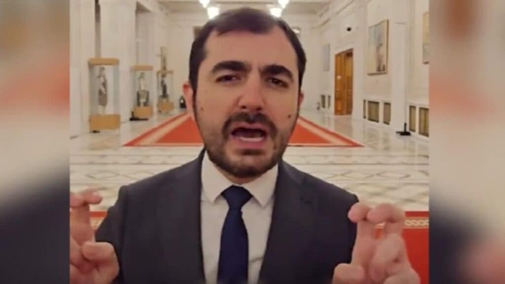 Atacurile USR asupra lui Bolojan: ipocrizia reziștilor în prim-plan