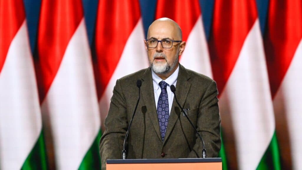 Kelemen Hunor îndeamnă România să se alăture Consiliului Păcii: „Fără o voce la masă, nu contezi!”