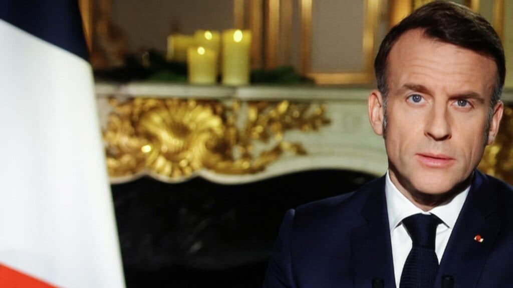 Macron aplaudă căderea „regimului Maduro” și solicită o schimbare democratică în Venezuela