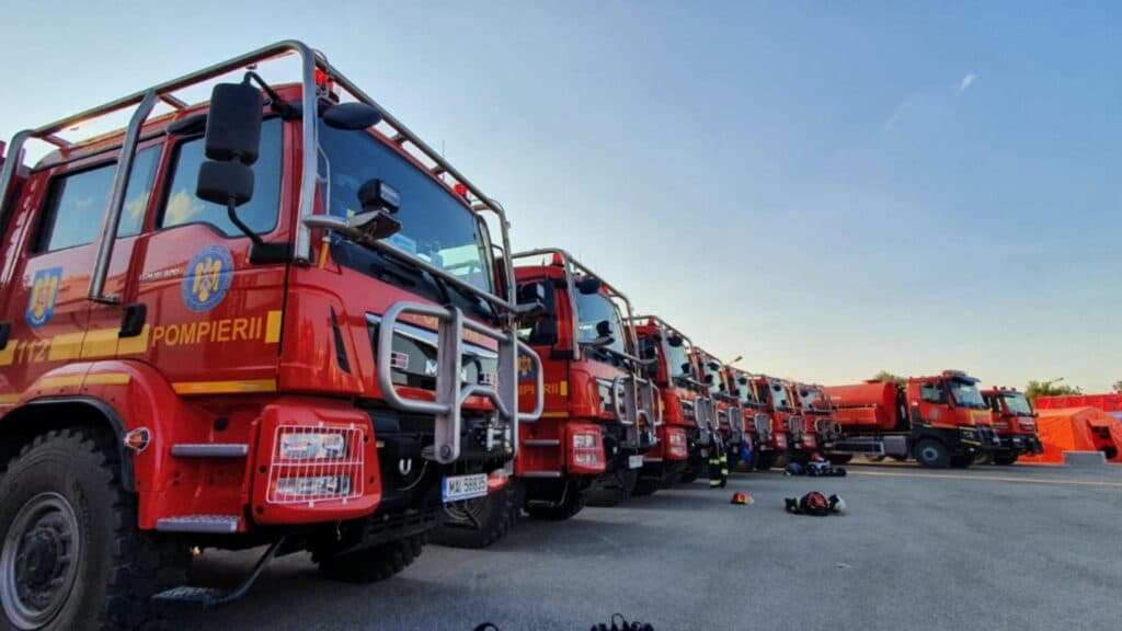 Pompierii mobilizați în weekend: Aproape 5000 de intervenții în situații de urgență