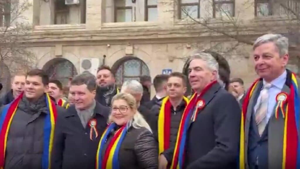 Nicușor Dan și Anastasiu, moment surprins în cadrul sărbătorii Zilei Unirii: Președintele și controversatul demisionar într-o imagine memorabilă