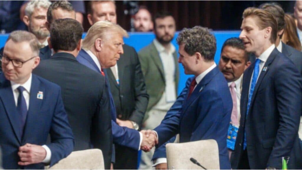 Nicușor Dan afirmă că îmbunătățește legăturile cu Statele Unite, dar evită întâlnirea cu Donald Trump la Davos