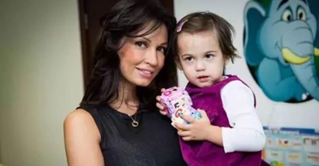 O privire inedită asupra fiicei Nicoletei Luciu: Cum s-a transformat Kim la 14 ani, după o lungă absență din lumina reflectoarelor