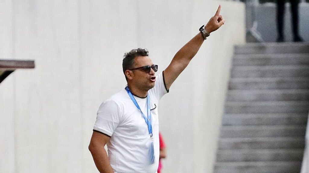 Răspunsul lui Mihai Teja la golul spectaculos marcat de Ianis Hagi împotriva Metaloglobus