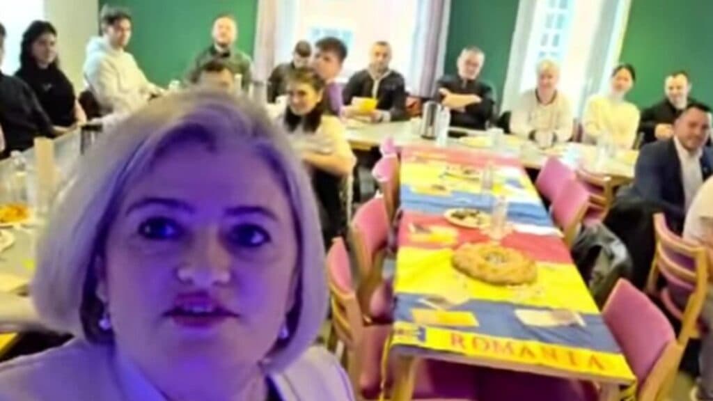 Românii din DIASPORA sărbătoresc Mica Unire: „AUR ne sprijină să ne întoarcem acasă!”