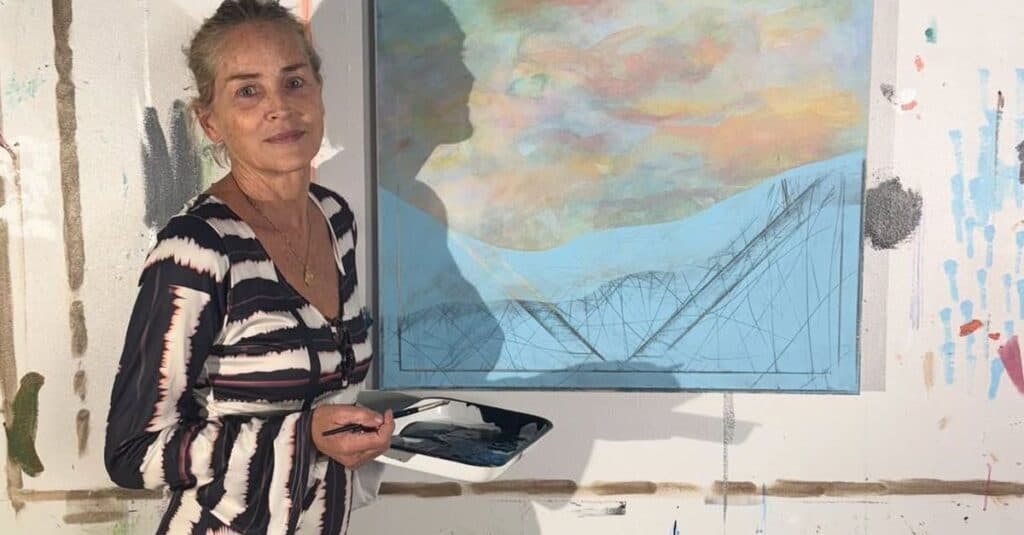 Sharon Stone dezvăluie legătura ei cu cei care nu mai sunt: „Îmi transmit poveștile, iar eu le dau viață prin artă!”