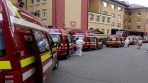 România investește 1,1 miliarde de lei în achiziția a 1.200 de ambulanțe moderne pentru SMURD și SAJ prin PNRR