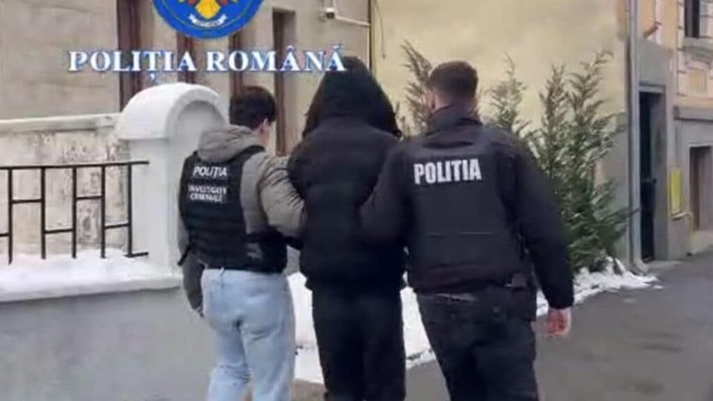 Tânărul căutat internațional pentru omor în Franța a fost prins de autorități într-un centru comercial din Cluj