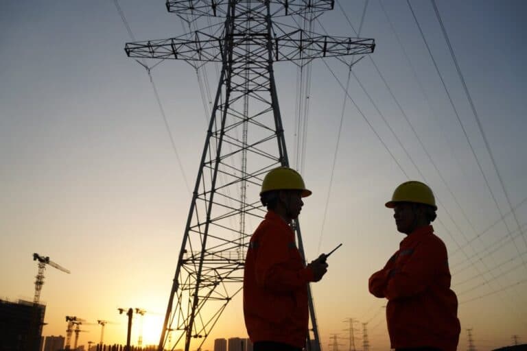 Administrația Trump îndeamnă companiile tehnologice să achiziționeze centrale electrice de 15 miliarde de dolari, pe care s-ar putea să nu le folosească