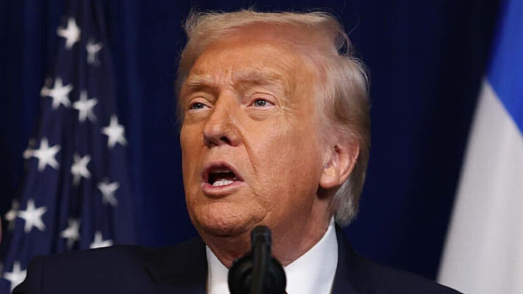 Trump îndeamnă protestatarii iranieni să cucerească instituțiile: „Asistența va sosi în curând!”