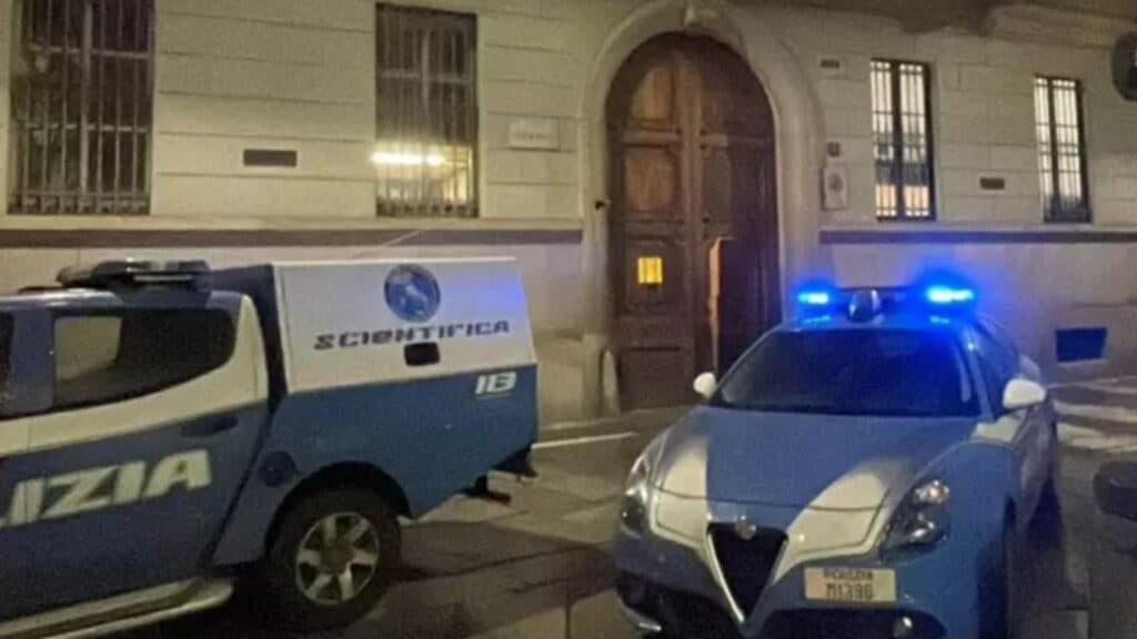 Tragedie în Milano: Un român își pierde viața căzând de la etajul 4, iar poliția investighează o posibilă crimă după fuga unui suspect