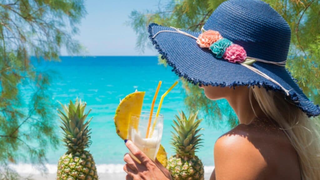 Prețurile vacanțelor iau o turnură neașteptată: o destinație europeană îndrăgită de români își majorează taxele cu 50%