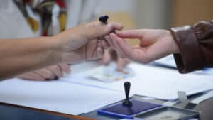 Avalanșă de plângeri la Parchetul General după anularea alegerilor prezidențiale. Românii cer justiție pentru Călin Georgescu