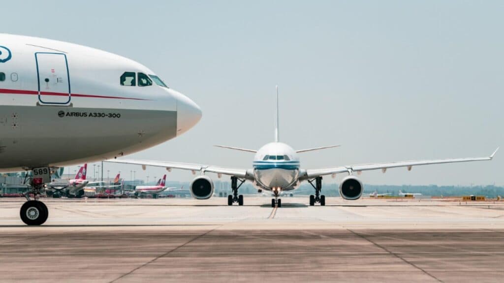Anunț spectaculos pentru călători: Acces gratuit la Wi-Fi în toate aeronavele. Care este data estimată pentru implementarea acestei inițiative?