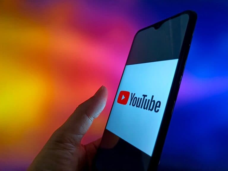 YouTube introduce o opțiune pentru părinți de a restricționa accesul copiilor la Shorts