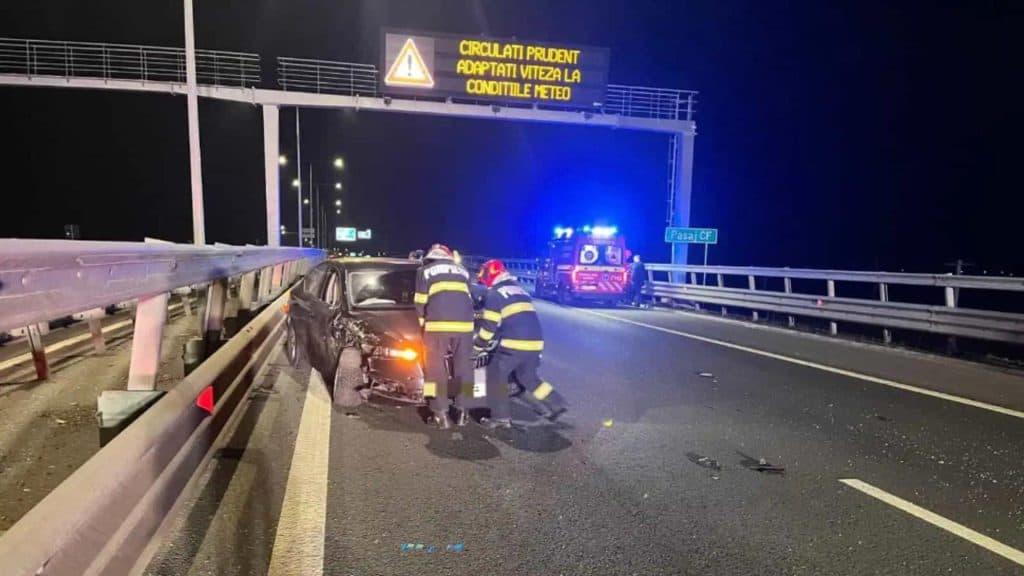 Coliziune pe Autostrada A10 din Alba: Trei mașini și trei răniți în urma accidentului