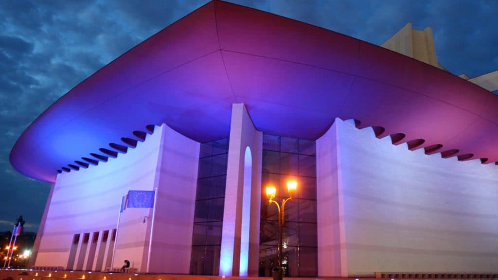 Artizanii Teatrului Național București își exprimă nemulțumirea marți în legătură cu inițiativa Ministerului Culturii de a monitoriza orele de lucru