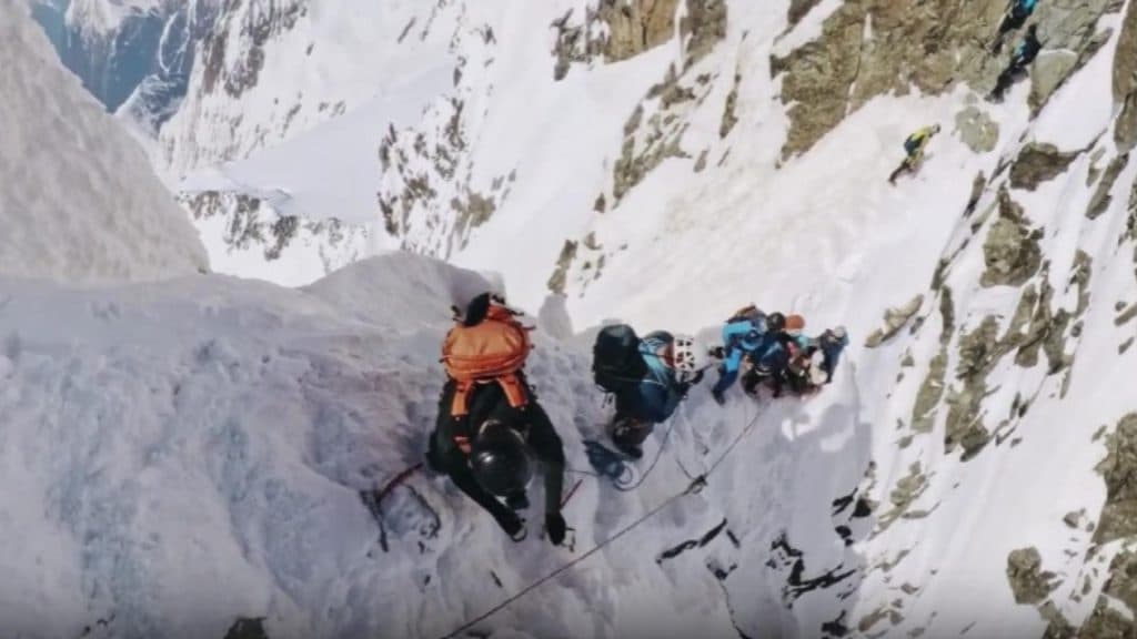 Alpinistul care și-a lăsat partenera pe vârful muntelui riscă închisoarea după ce aceasta a murit de frig