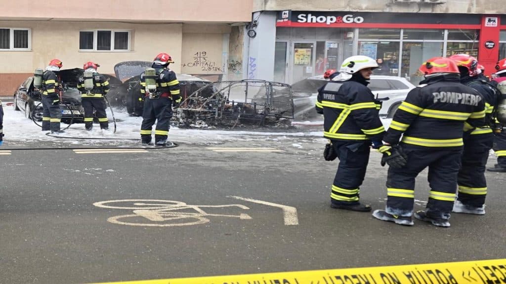 Investigație extinsă în urma tragediei unei femei carbonizate într-un vehicul electric în flăcări, în București