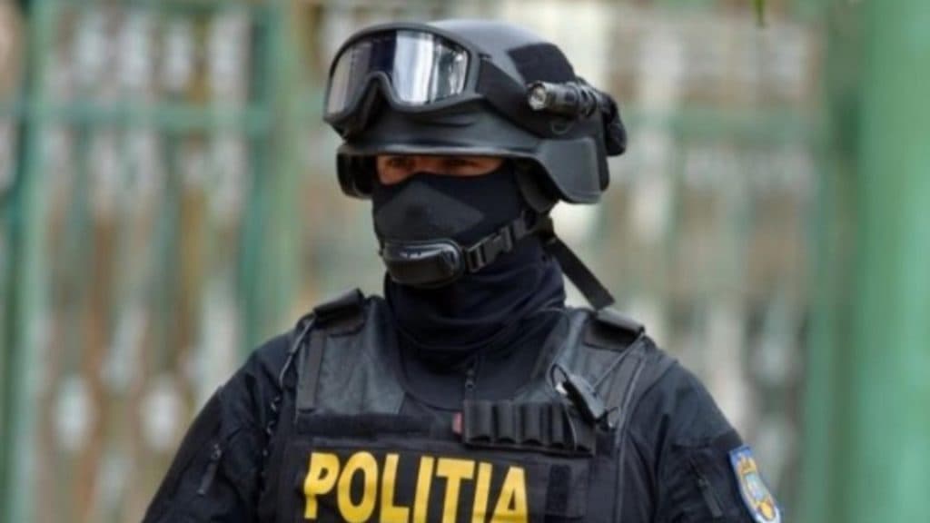 Bărbat închis, suspectat de incitare la intimidarea martorilor într-un caz de agresiune sexuală. Acțiuni de percheziție în Prahova