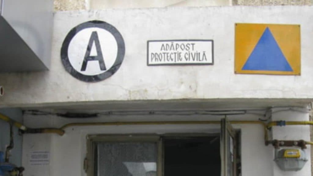 Refugii subterane renovate cu fonduri locale în contextul amenințării unui conflict militar
