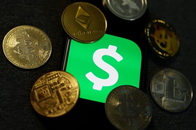 Cash App introduce linkuri de plată pentru a primi bani direct în mesajele directe