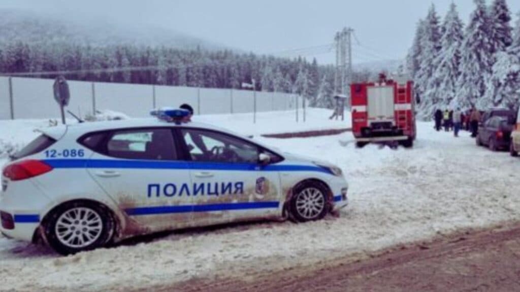 Crimă înfiorătoare în Bulgaria: Trei bărbați descoperiți morți într-o cabană fortificată. Ce mister se ascunde în spatele acestei tragedii?