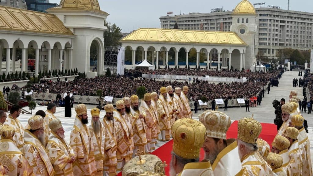 Vineri, la Catedrala Patriarhală, se va desfășura ceremonia de canonizare a celor 16 românce binecuvântate cu o viață sfântă