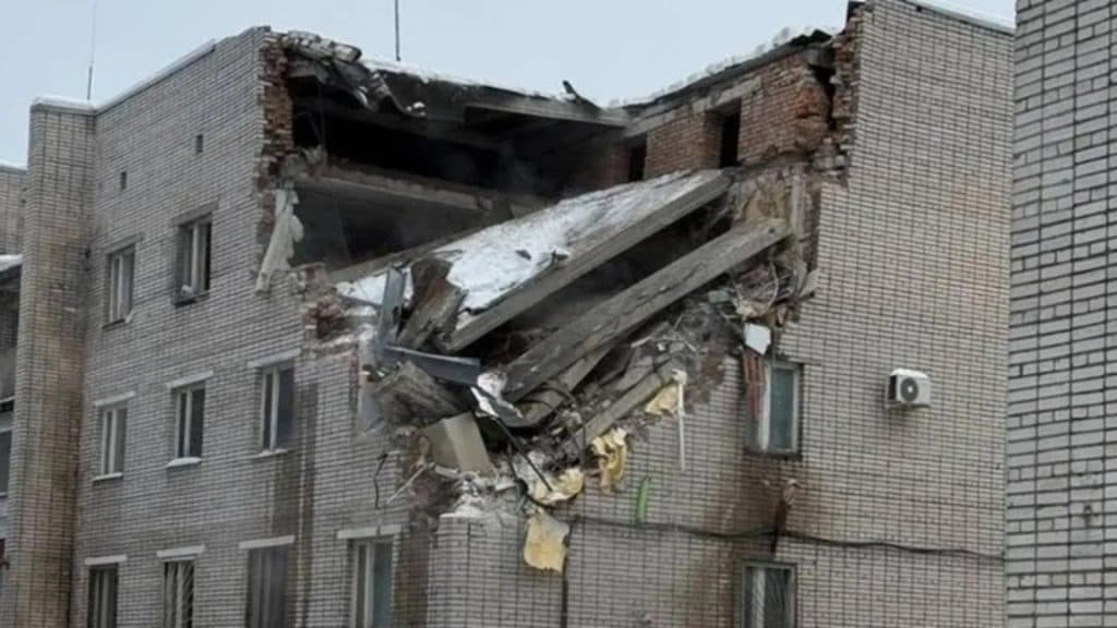 Colaps tragic într-o unitate militară din Rusia: două victime confirmate