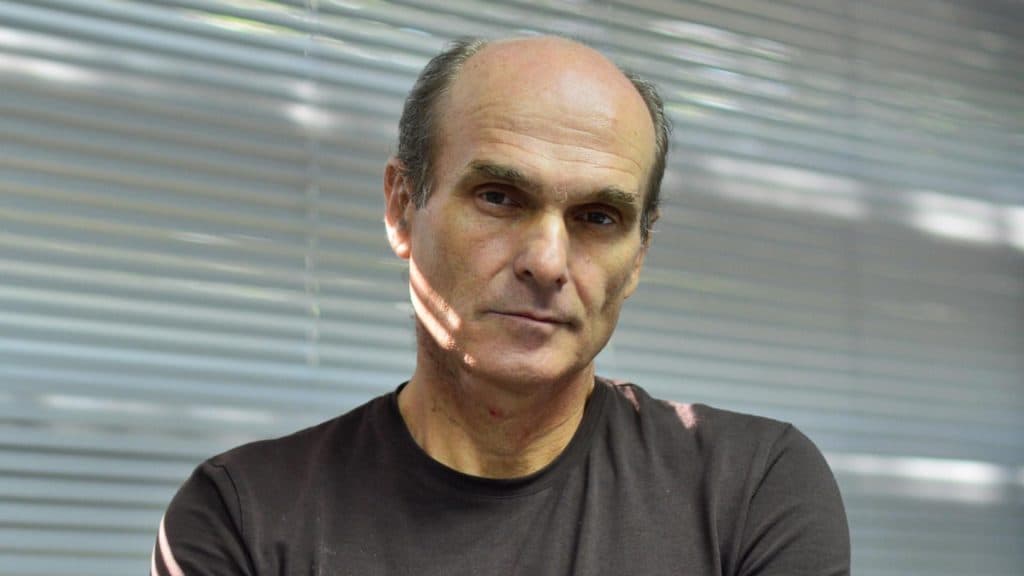 Cristian Tudor Popescu își îndreaptă criticile către Nicușor Dan în legătură cu implicarea sa în Consiliul pentru Pace