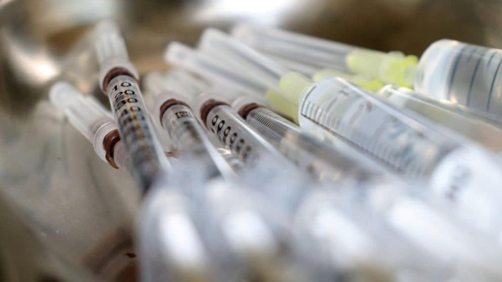 Vaccinarea în România sub asediu: rujeola și alte afecțiuni își fac simțită prezența. Mii de copii sunt în pericol major