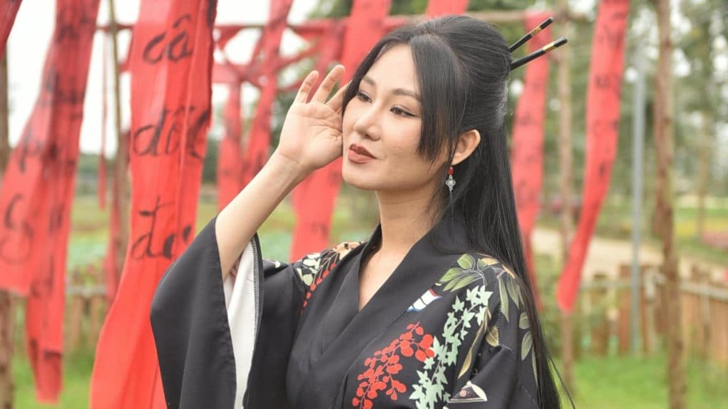 Secretul unui păr strălucitor și neted fără placă: Masca cu keratină și ingrediente naturale, inspirată de tradițiile japoneze