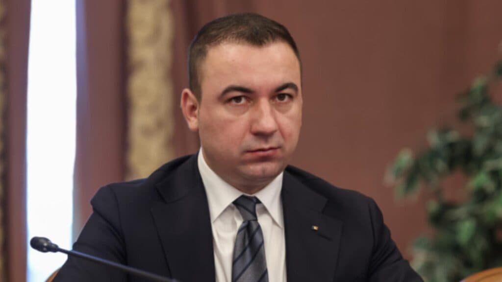 Strategii ingenioase pentru a reduce facturile la energie: Recomandările ministrului Energiei pentru românii afectați de deciziile lui Bolojan