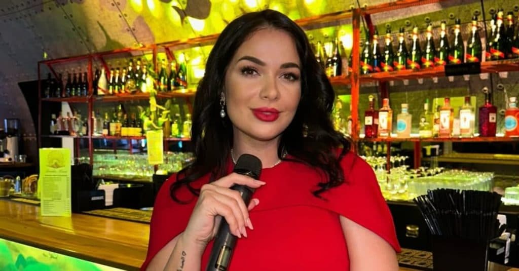 Deea Maxer a primit o propunere surpriză de căsătorie de ziua ei! Descoperă cum strălucește inelul ales de Constantin Cataramă