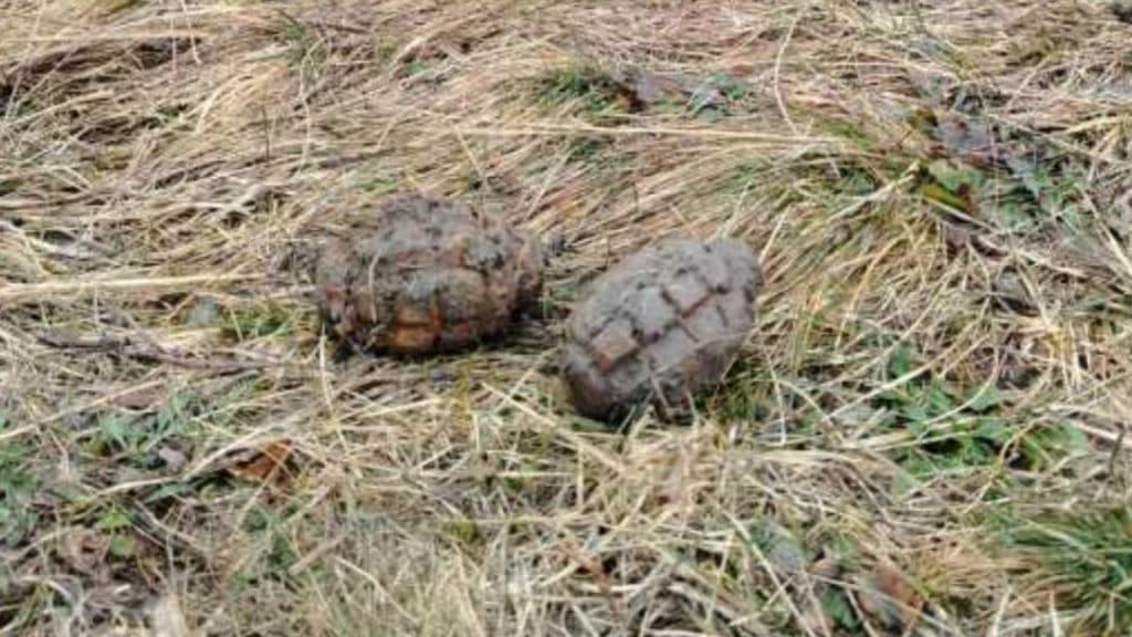 Descoperire surprinzătoare în Aiud: două grenade fără focos, descoperite pe o arteră urbană