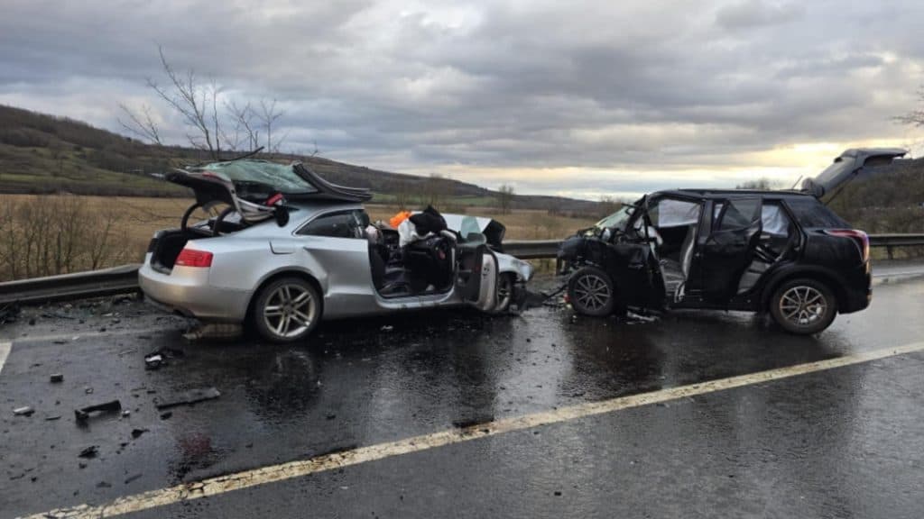 Tragedie pe șoselele din județul Sibiu: Doi decedați și trei răniți grav în urma unui accident îngrozitor