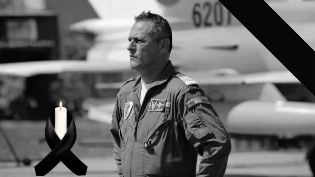 Tristețe profundă în rândul aviatorilor români: comandorul Valentin Dedițoiu a trecut în neființă