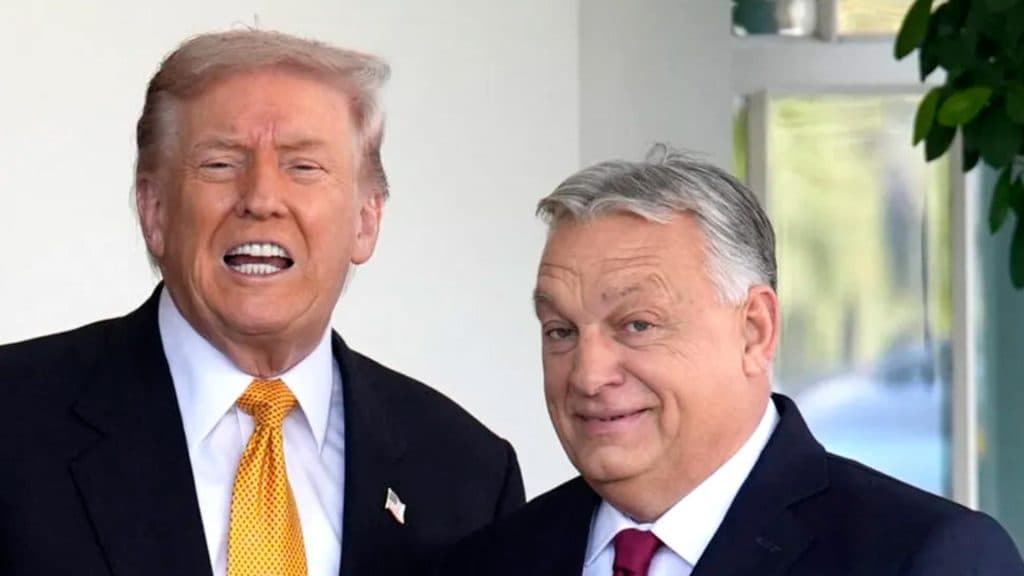 Donald Trump își arată sprijinul pentru Viktor Orbán înaintea alegerilor cruciale din Ungaria: „Este o onoare să-l susțin. Un veritabil luptător și câștigător!”