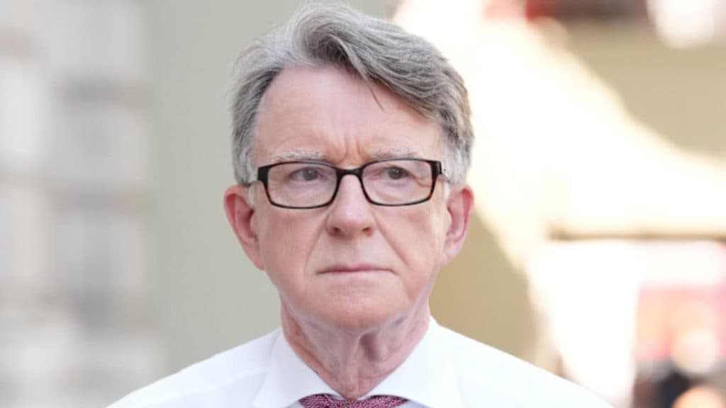 Fostul ministru britanic Peter Mandelson, implicat în scandalul Epstein, a fost eliberat sub control judiciar