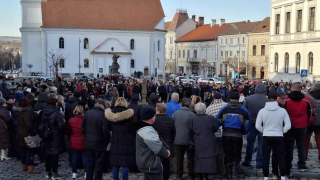 După Chiajna și Miercurea Ciuc, locuitorii din Odorheiul Secuiesc se mobilizează împotriva impozitelor excesive
