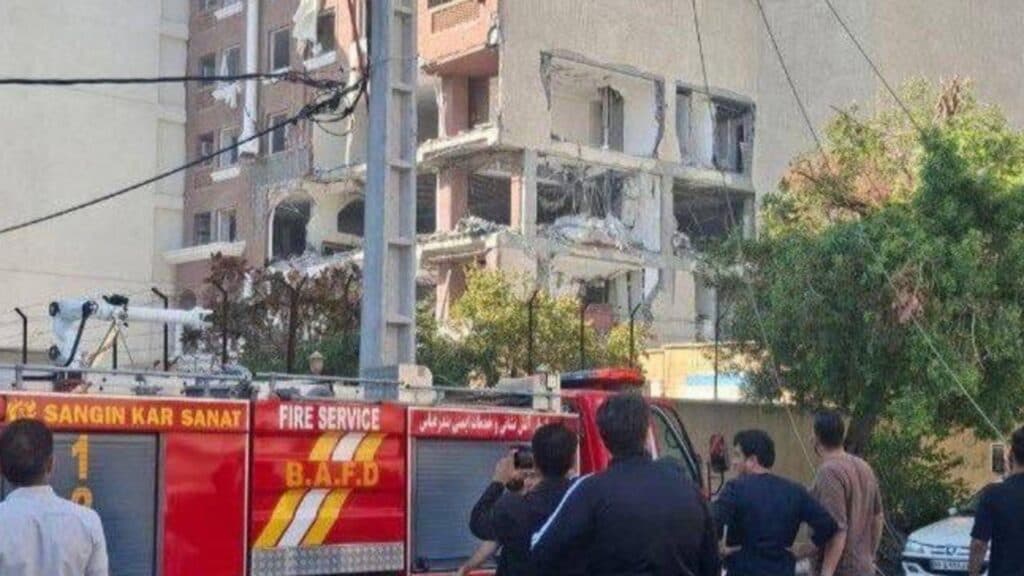 Explozții devastatoare în Iran: o fetiță a pierit, iar 14 persoane au fost rănite. Israelul se distanțează de acuzații, iar teoriile despre motivele atacurilor se înmulțesc