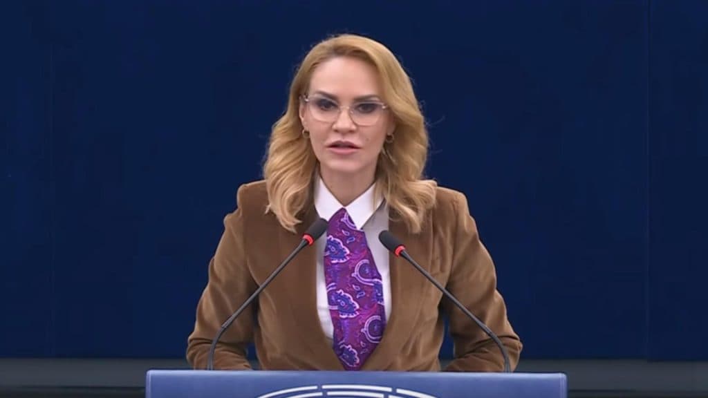 Gabriela Firea: Există 7 investigații în curs legate de rețelele sociale. Este esențial să ne protejăm copiii