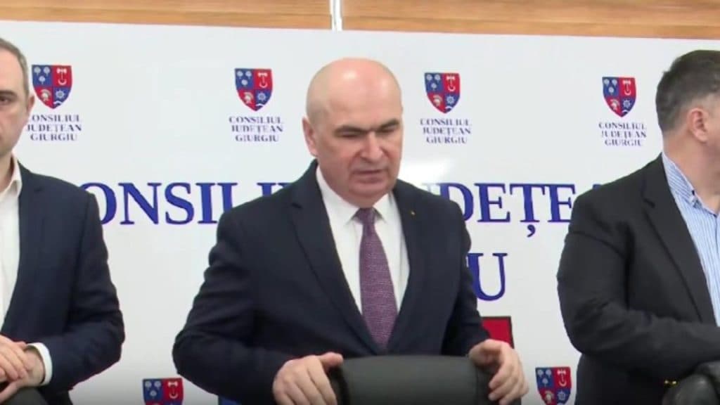Ilie Bolojan evită să comenteze întrebările presei. Premierul clarifică: „Zborurile au fost suspendate!”